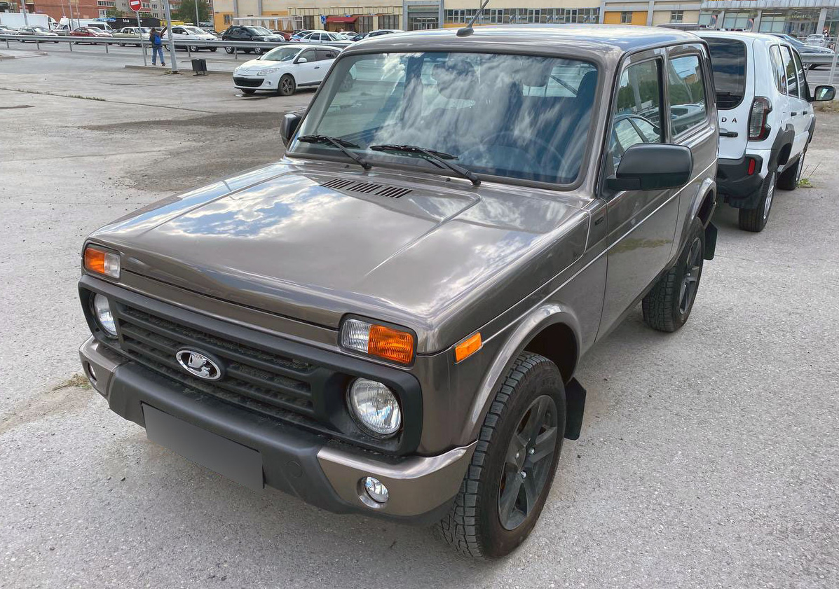 Прокат Chevrolet Niva в Севастополе без водителя - 2100 в день